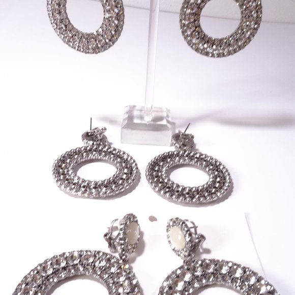 Banana Republic Brilliant CRYSTAL WREATH Opal Circle Drop EARRINGS NWT 68 - Picture 6 of 6